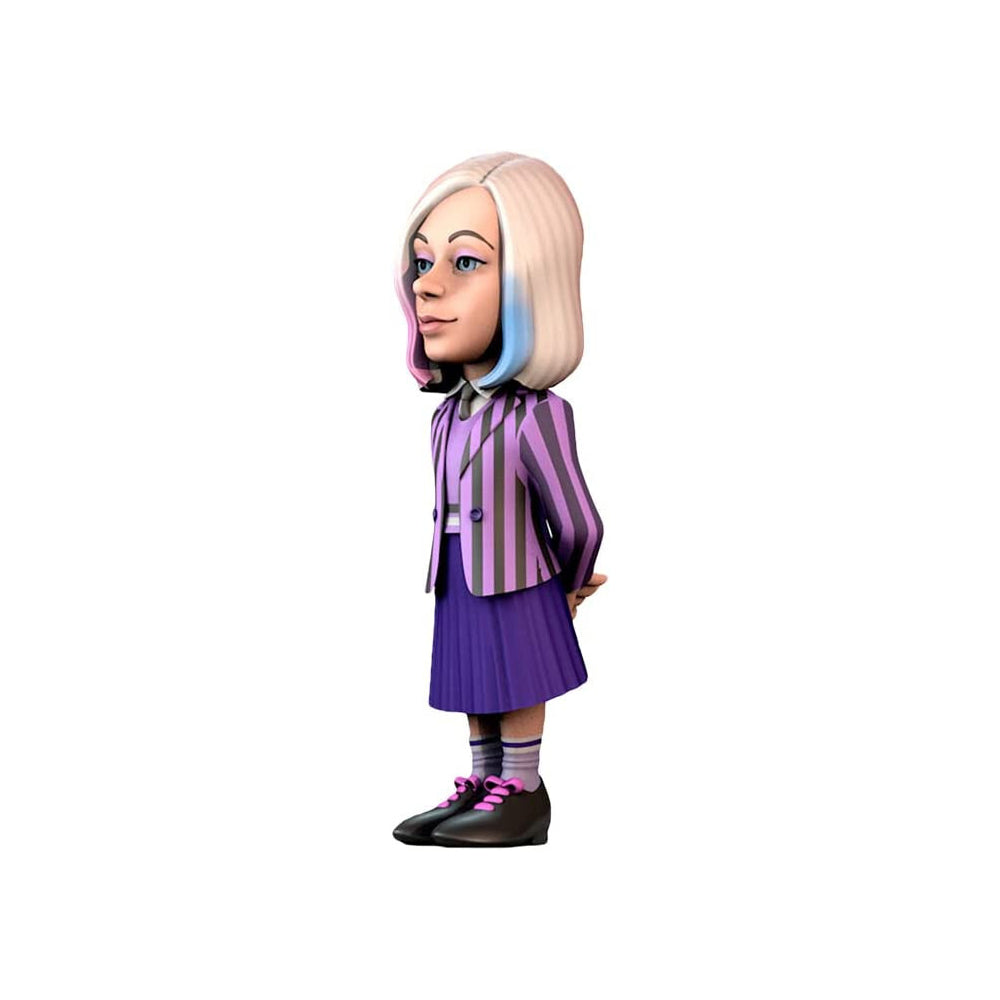 Figura Enid Sinclair de perfil con uniforme morado a rayas