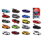 Surtido de 18 autos Majorette Premium Cars a escala 1:64 junto al blíster del Porsche 911 GT3 RS