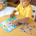 Melissa & Doug Set de Stickers Reutilizables con Relieve Piratas – vista 3