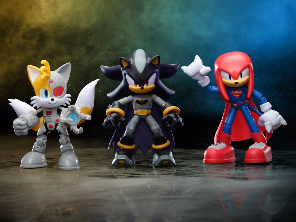 Figuras DC x Sonic: Tails como Cyborg, Shadow como Batman y Knuckles como Superman