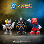 Lineup Wave 2 DC x Sonic the Hedgehog con logos de DC y Sonic