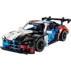 Auto BMW M4 GT3 EVO de LEGO Technic armado en azul, blanco, negro y rojo