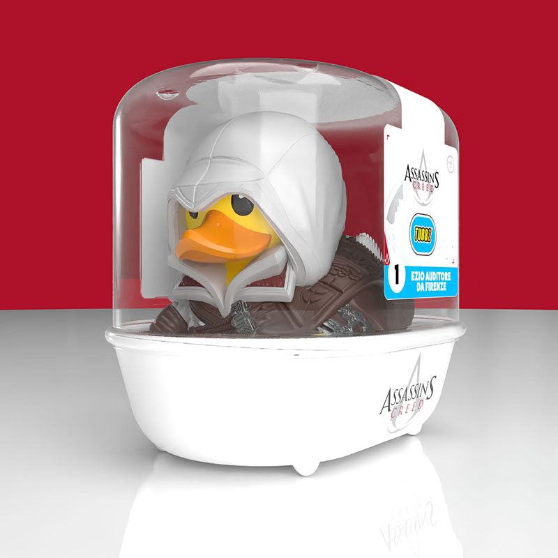 Tubbz Ezio dentro de su bañera First Edition de Assassin's Creed