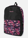 Mochila Maui and Sons negra con bolsillo frontal de flores tropicales rosadas y moradas, vista lateral
