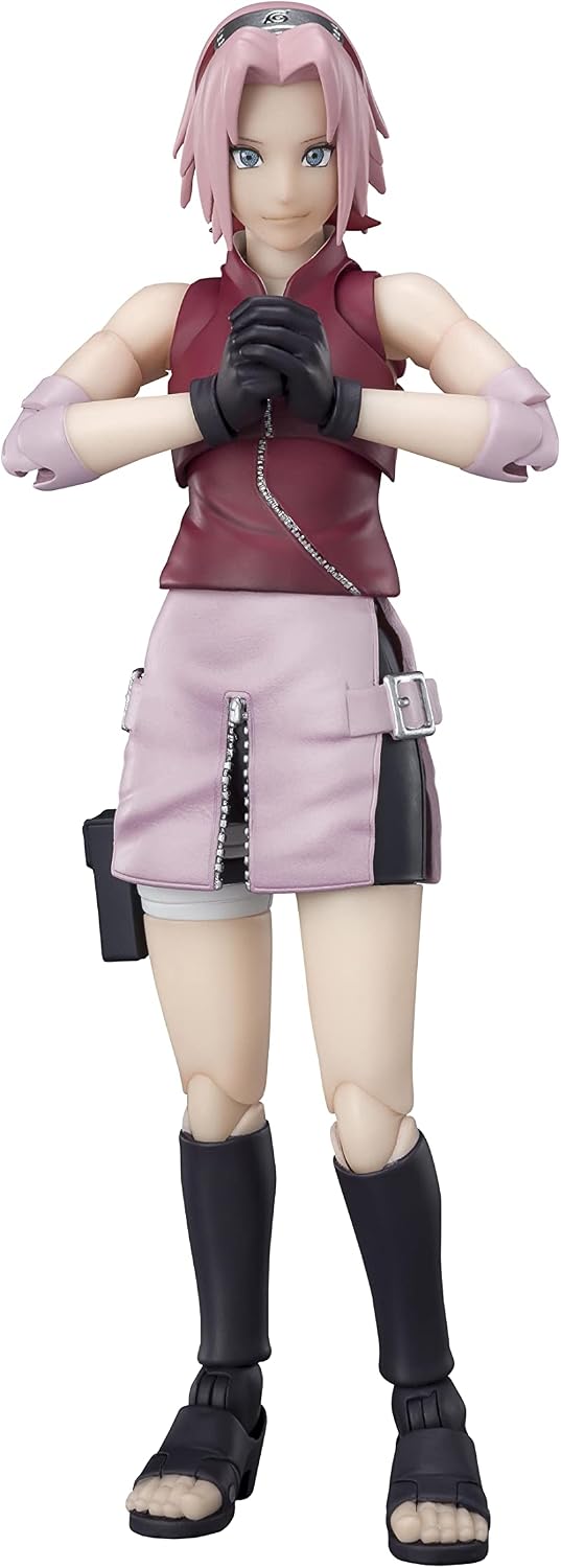 Figura S.H.Figuarts Sakura Haruno de pie con guantes negros y falda rosada