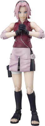 Figura S.H.Figuarts Sakura Haruno de pie con guantes negros y falda rosada
