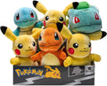 Exhibidor de peluches Pokémon Select Velvet de 20 cm con Pikachu, Charmander, Squirtle y Bulbasaur