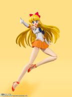 Sailor Venus S.H.Figuarts en pose de salto apuntando con el dedo