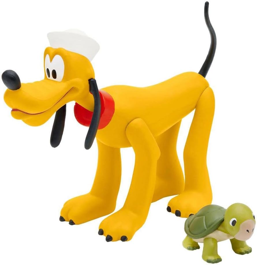 Figura de Pluto con gorro de marinero junto a la tortuga Shelby