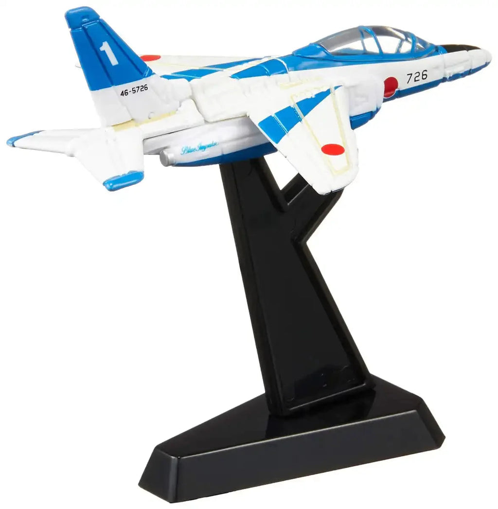 Vista lateral del T-4 Blue Impulse Tomica con el número 1 en la cola
