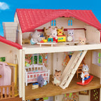 Detalle del ático secreto con escalera y bebés Sylvanian Families
