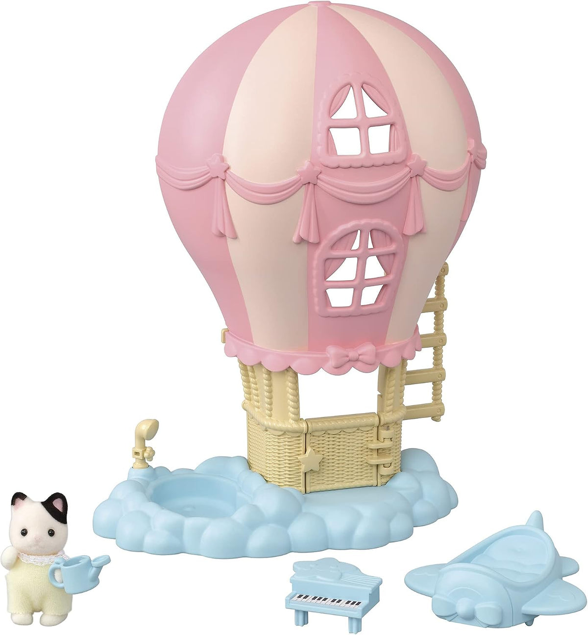 Casa globo rosada armada con bebé gato sosteniendo la regadera junto a la piscina de nubes