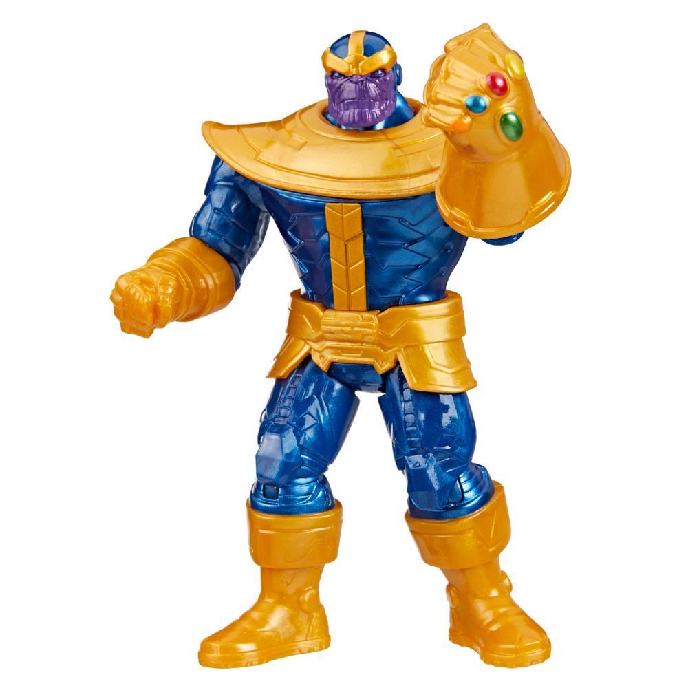 Figura Thanos de frente con armadura dorada y Guantelete del Infinito en la mano