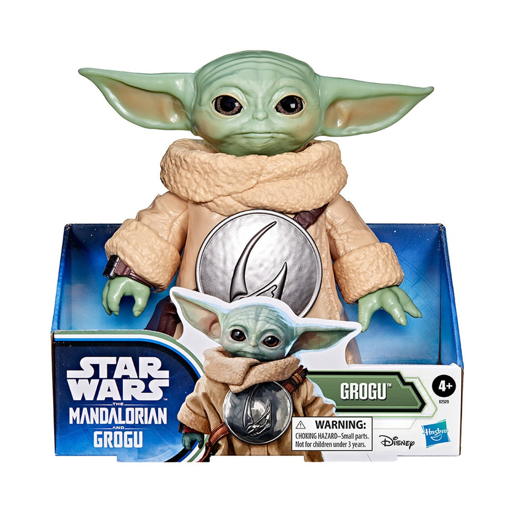 Figura Grogu de Hasbro junto a su caja Star Wars The Mandalorian and Grogu