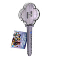 Light stick HUNTR/X de KPop Demon Hunters con tag de Hasbro