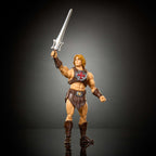 Figura He-Man Chronicles alzando la espada en pose de victoria