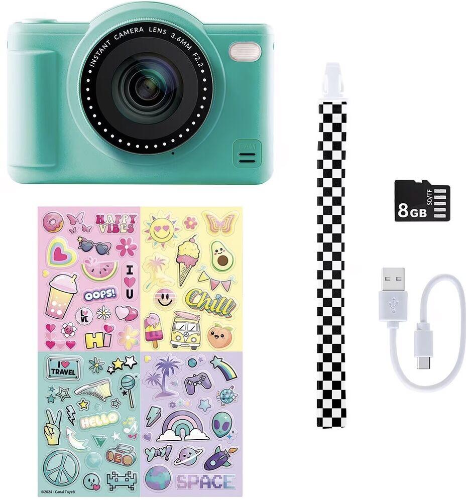 Accesorios incluidos: stickers, correa, tarjeta de 8 GB y cable USB