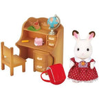 Sylvanian Families Hermana Conejo Chocolate con Escritorio – vista 1