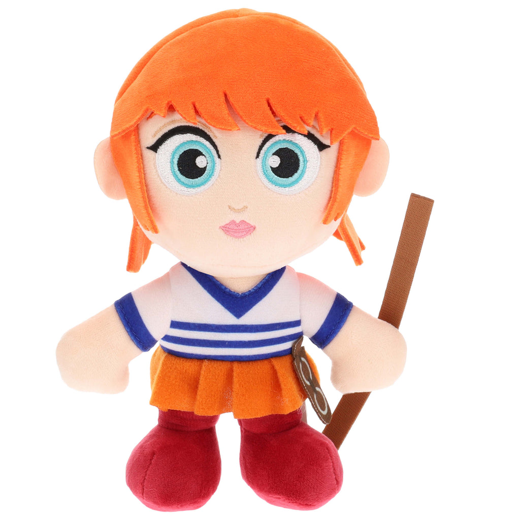 Peluche Nami de One Piece con su bastón